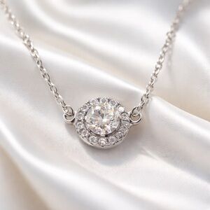 NIB Freesia Gems Fashion Jewelry bracelet with gift bag, box and cloths